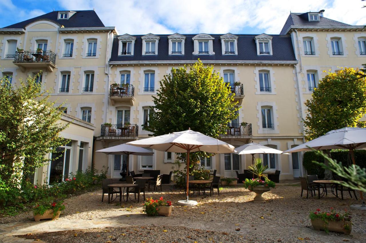 Grand Hotel De Courtoisville - Piscine & Spa, The Originals Relais Saint-Malo Bagian luar foto